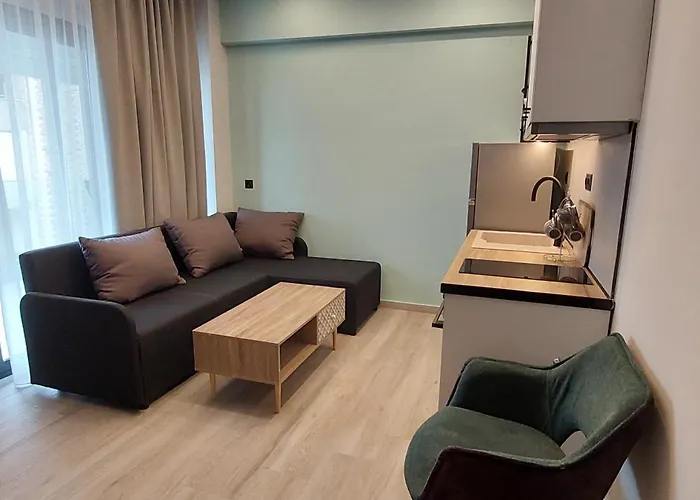 Vasileiadou & Maisonettes 아파트 플로지타