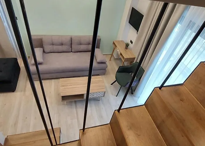 Vasileiadou & Maisonettes フロギタ